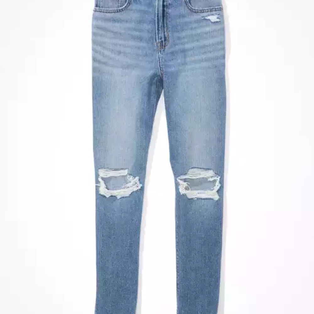 AE Ripped Mom Jean